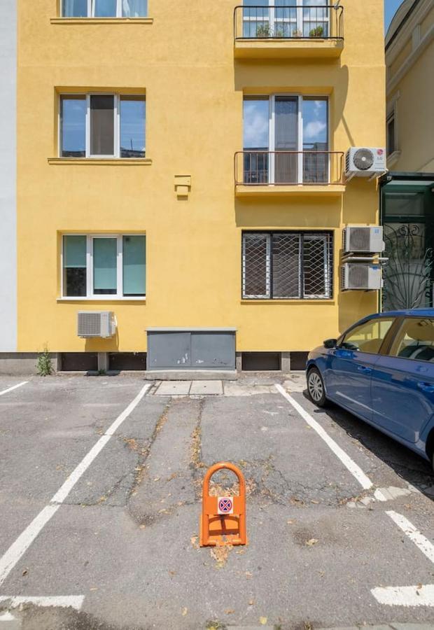 Sophisticated Gem With Private Parking Apartment Sofia Exterior photo